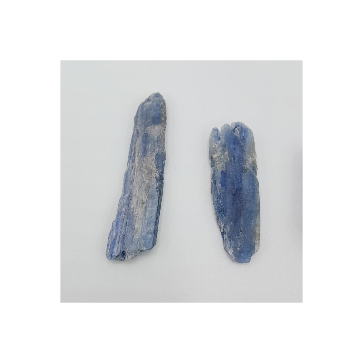 Stone/Raw Mineral Kyanite