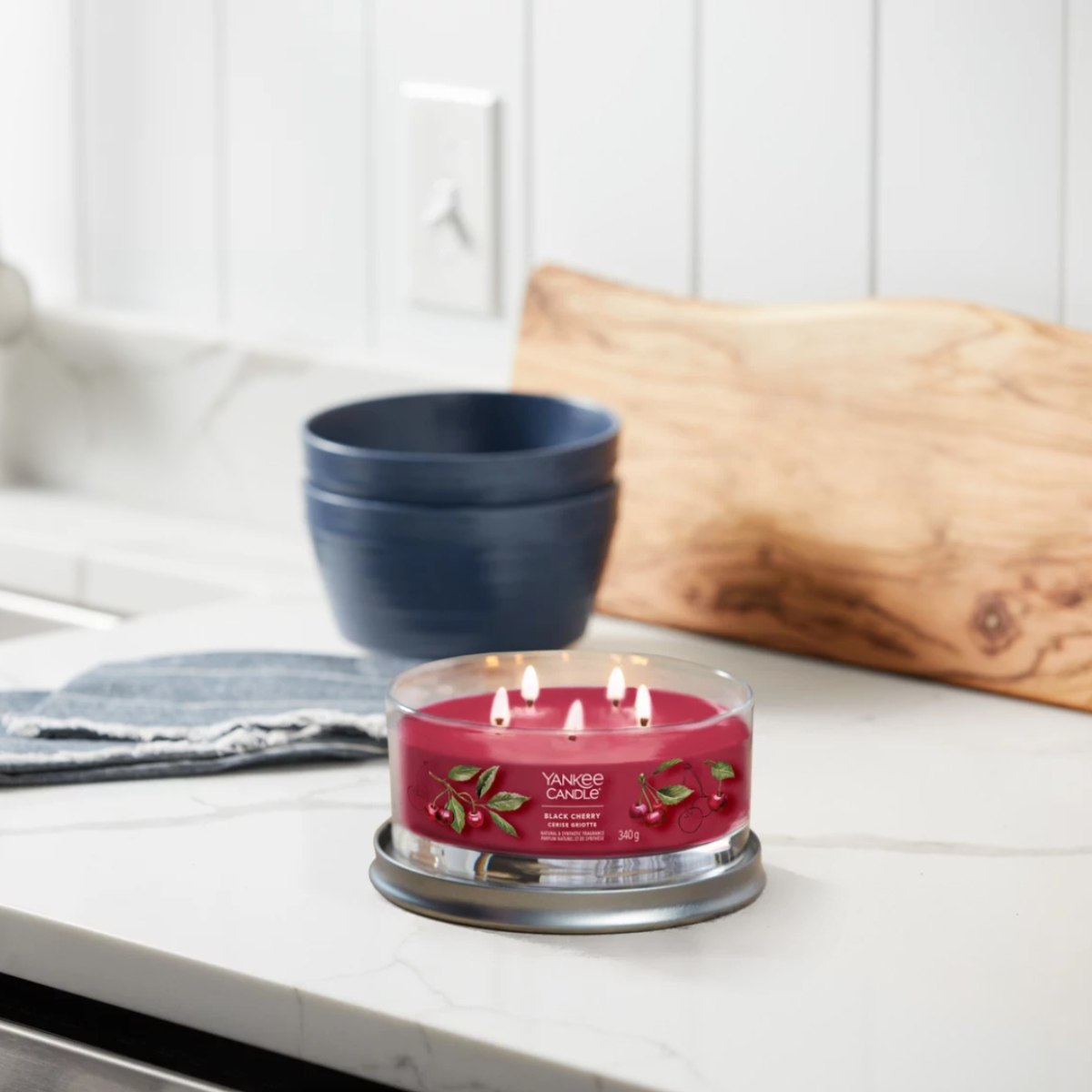 Vela Tumbler 5 Pavios Black Cherry Yankee Candle