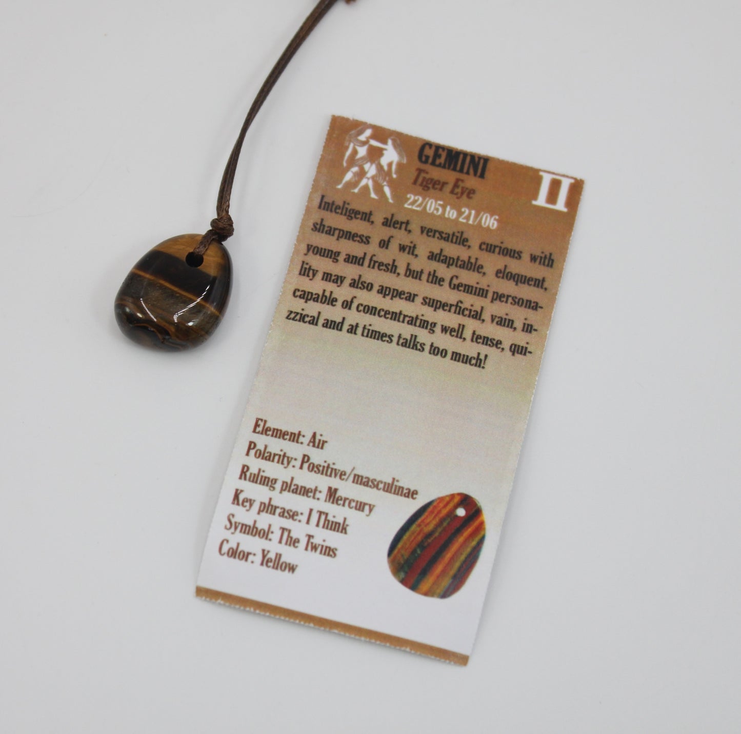 Colar com Mineral Gemeos