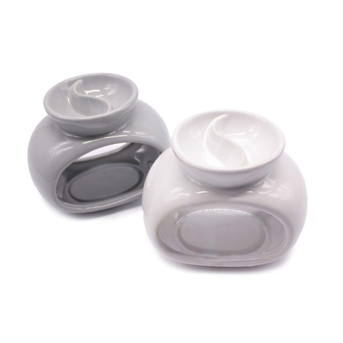 Os queimadores permitem que disfrute das fragâncias de uma forma muito simples, através de tartes feitas de cera ou de óleos, incluindo os essenciais.