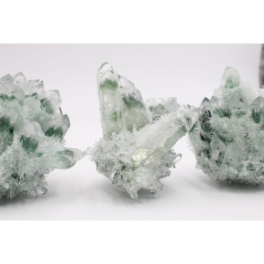 Pedra Mineral Cristal de Rocha Drusa com Clorita