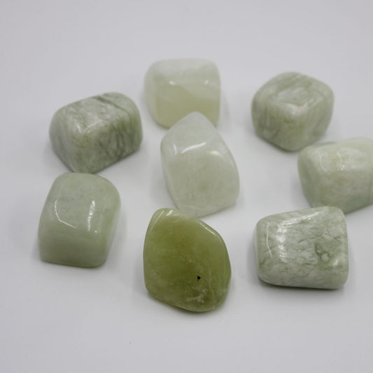 Pedra Mineral Rolada Jade