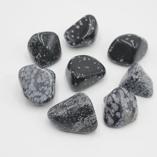 Piedra mineral laminada de obsidiana de nieve