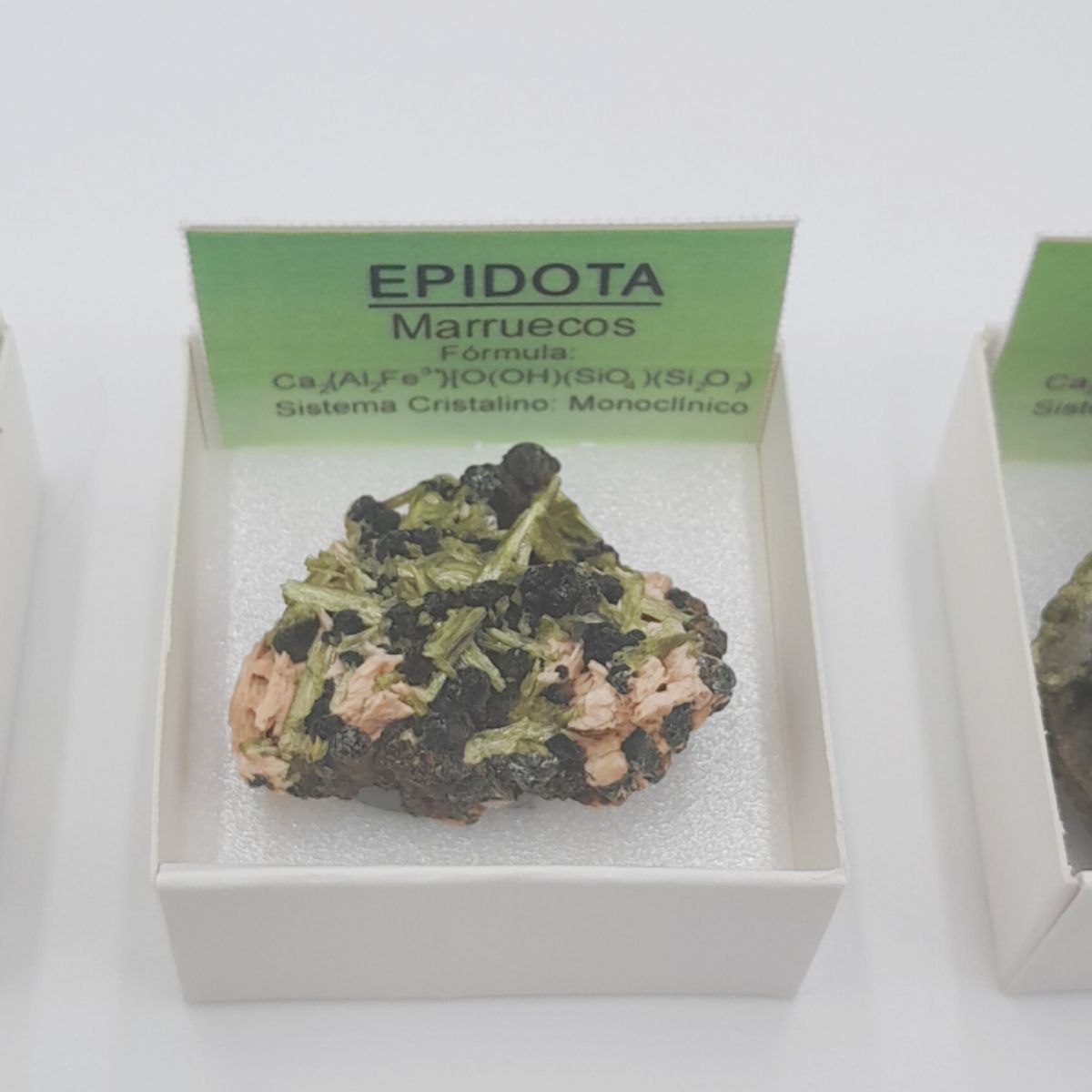 Pedra Mineral Epídoto Drusa