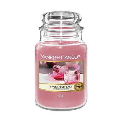 Vela Sweet Plum Sake Yankee Candle