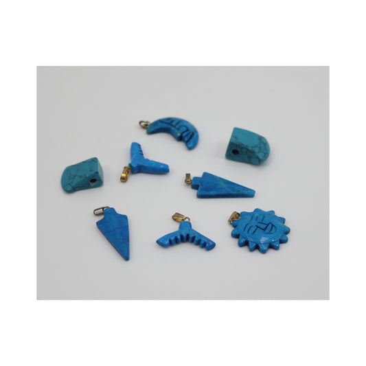 Stone/Mineral Pendant Howlite Turquoise Figure