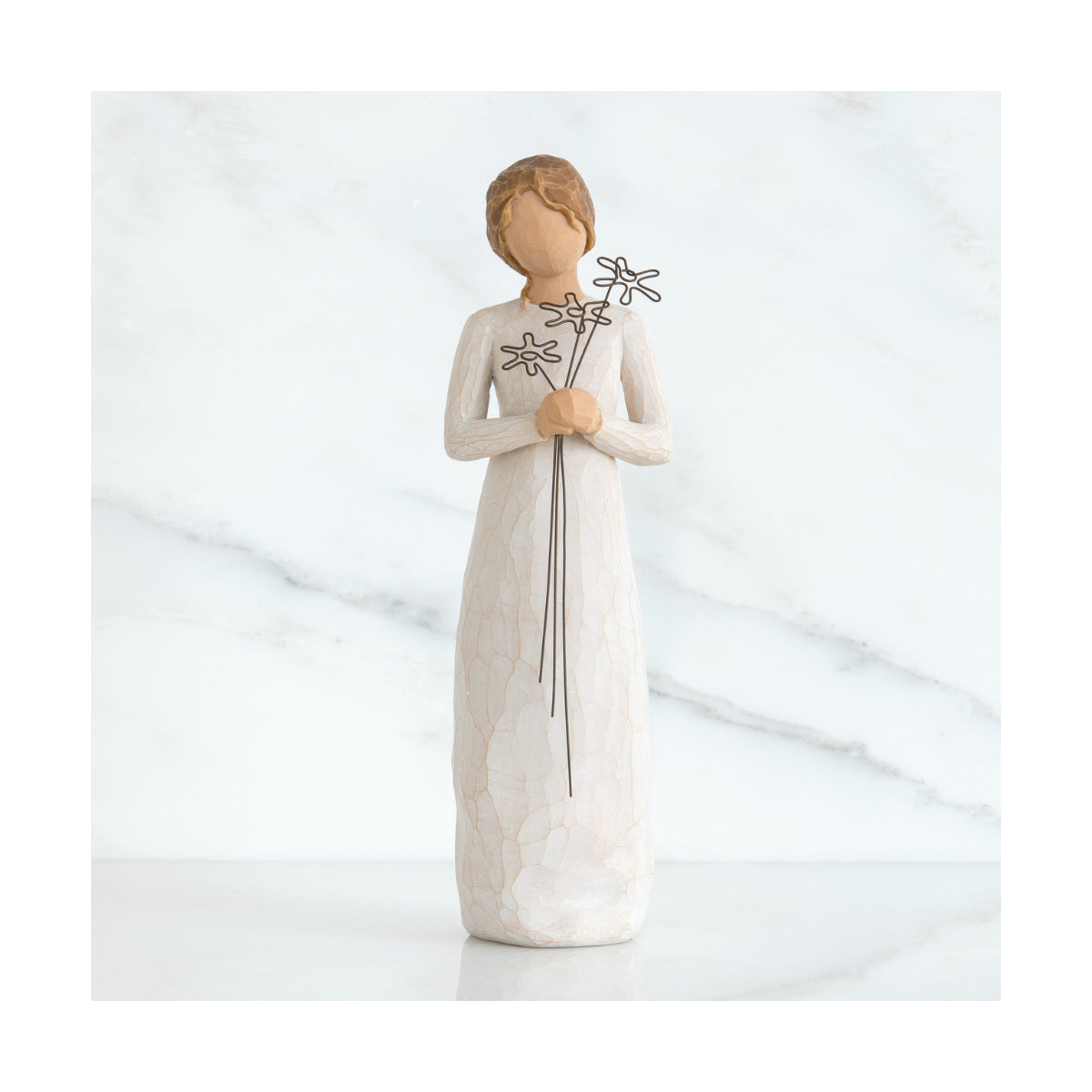 Willow Tree é uma linha íntima de estatuetas criada pela artista Susan Lordi representativas de: amor, proximidade, cura, coragem, esperança, família entre outras emoções que encontramos na vida.  Envolvida numa caixa com a mensagem: 'Estou muito grato/a pela tua amizade'.