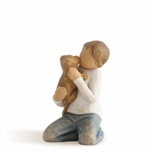 Willow Tree é uma linha íntima de estatuetas criada pela artista Susan Lordi representativas de: amor, proximidade, cura, coragem, esperança, família entre outras emoções que encontramos na vida.  Envolvida numa caixa com a mensagem: 'Acima de tudo, bondade'.